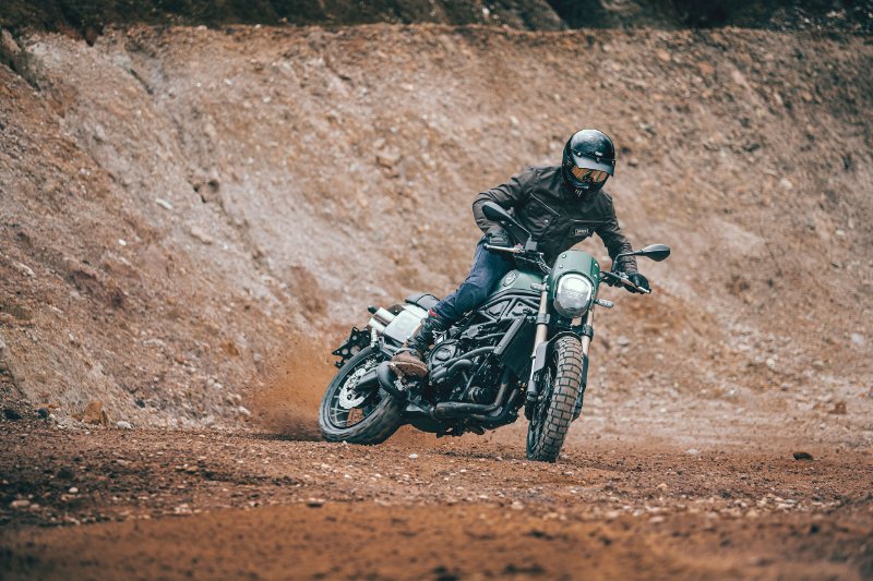 Leoncino Trail 800 2